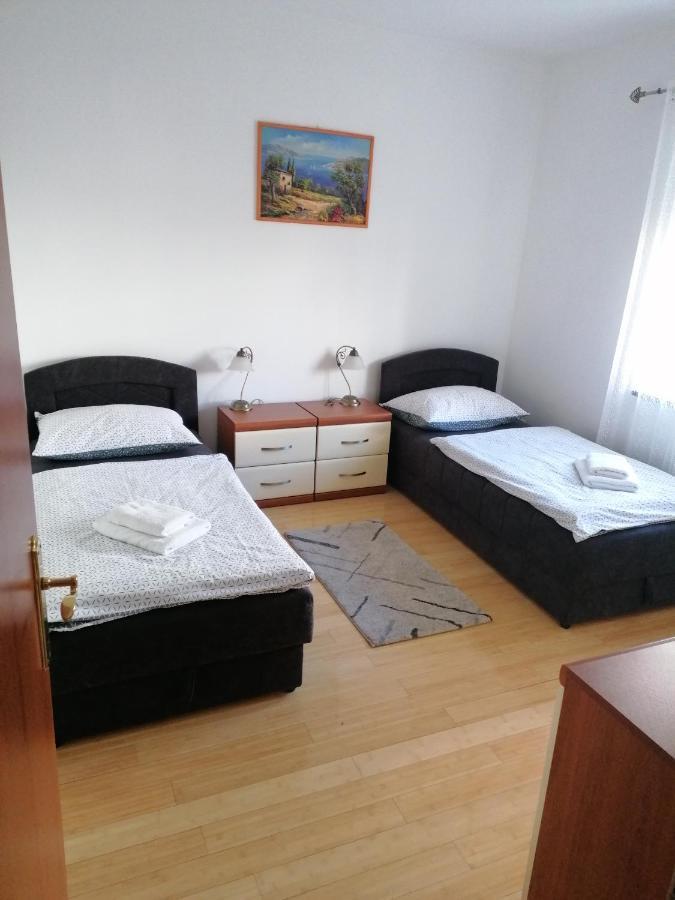 Apartment Tisno Exterior photo