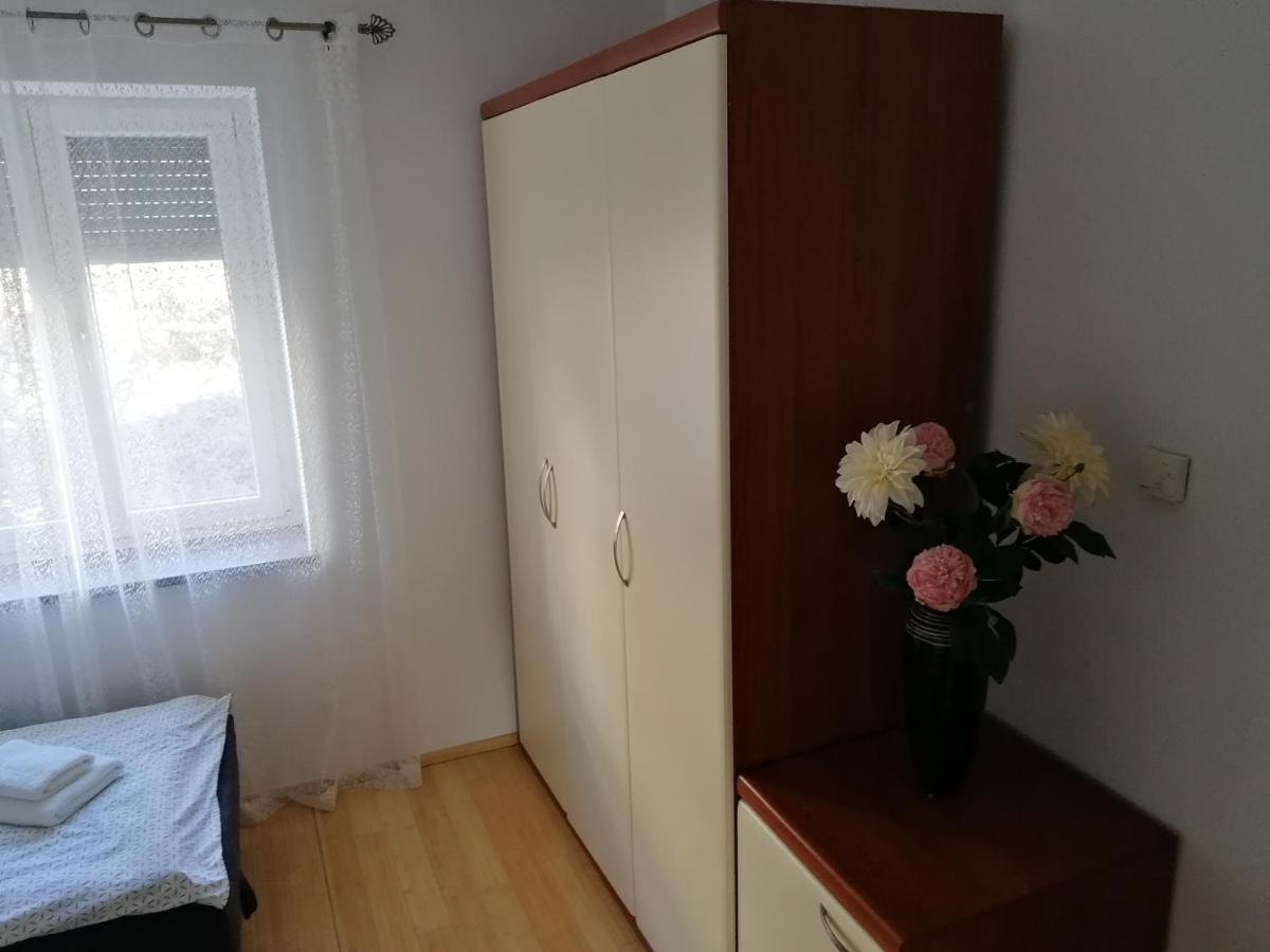 Apartment Tisno Exterior photo