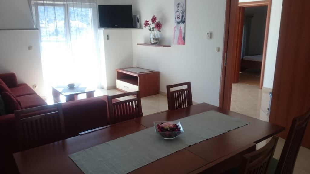 Apartment Tisno Exterior photo